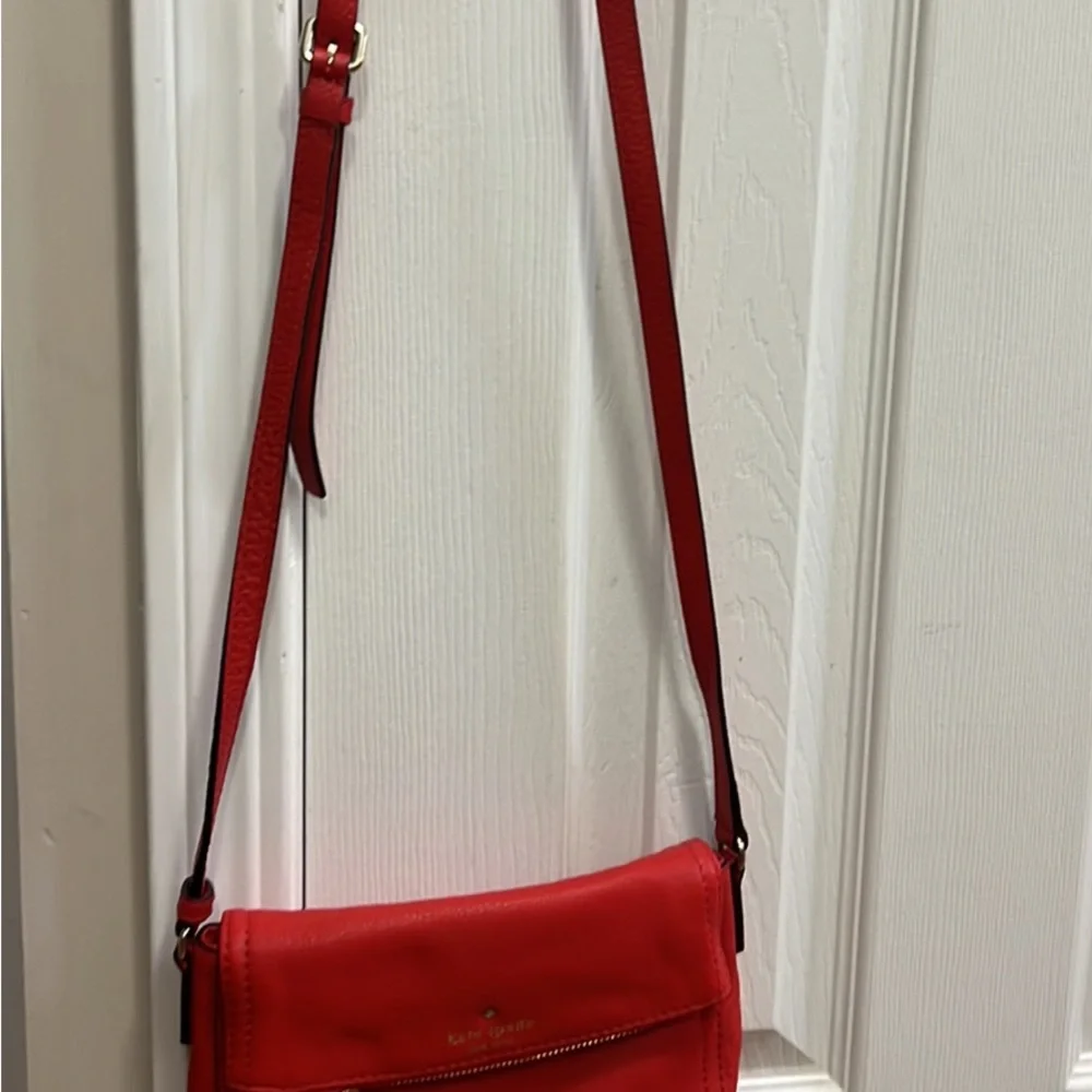 Kate spade crossbody new - Picture 2 of 2